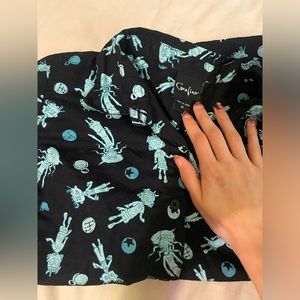 Coraline Laika button up top